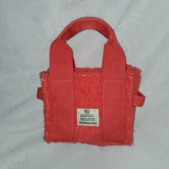 BDG Urban Outfitters Serena Sherpa Mini Tote Bag - Picture 12 of 12